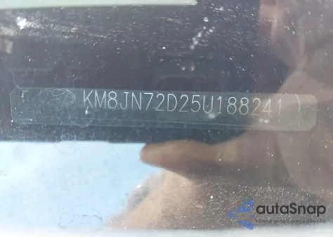 2005 Hyundai Tucson Gls/Lx from USA, damaged, VIN KM8JN72D25U188241